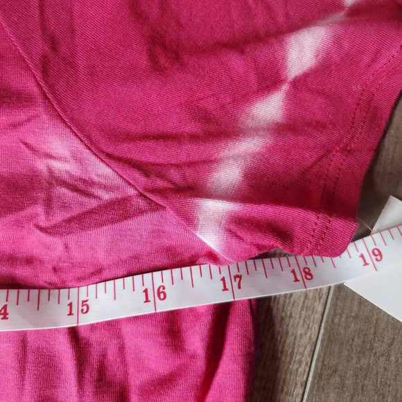 NWT Ultra Flirt Women's Pink and White Tie Dye V-Neck Top Size Medium - Picture 5 of 14